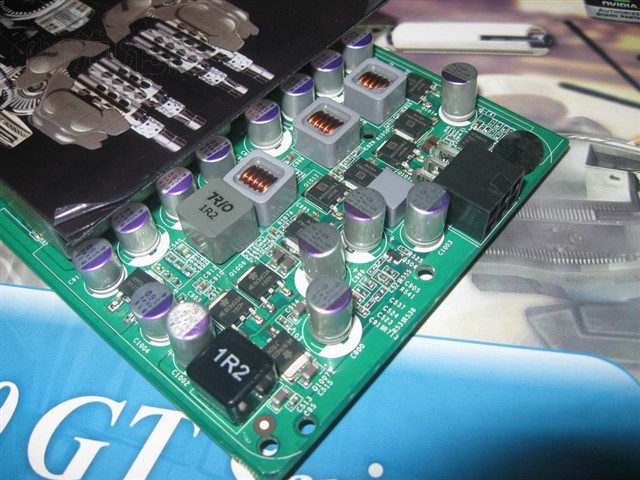 ��̨PX9600GTս�����Կ� ����鿴��һ��