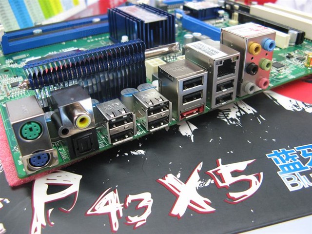 �߲ʺ�ս��C.P43 X5������ Ver2.0���� ����鿴��һ��