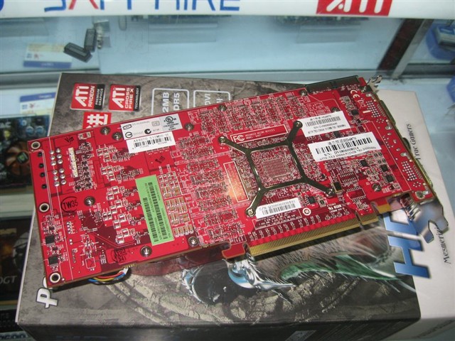 �������HD4870�Կ� ����鿴��һ��