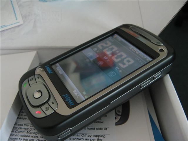 ���մ�D9000(ŷ��)�ֻ� ����鿴��һ��