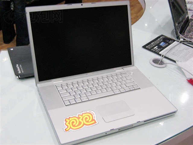 ƻ��MacBook Pro(MB166CH/A)�ʼǱ� ����鿴��һ��