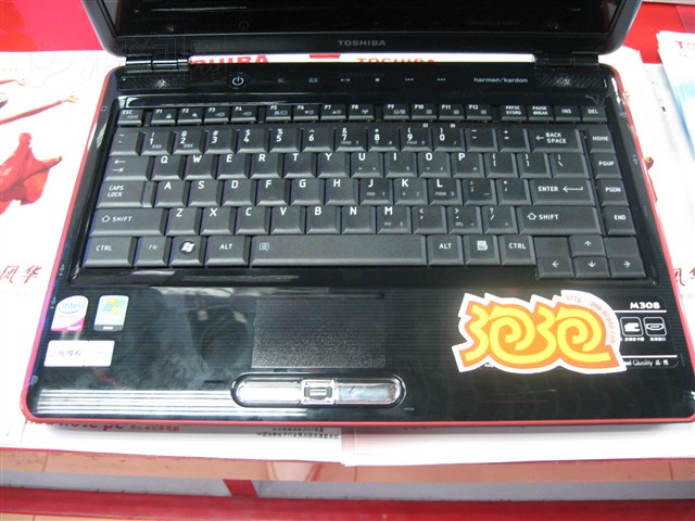��֥Satellite M308�ʼǱ� ����鿴��һ��