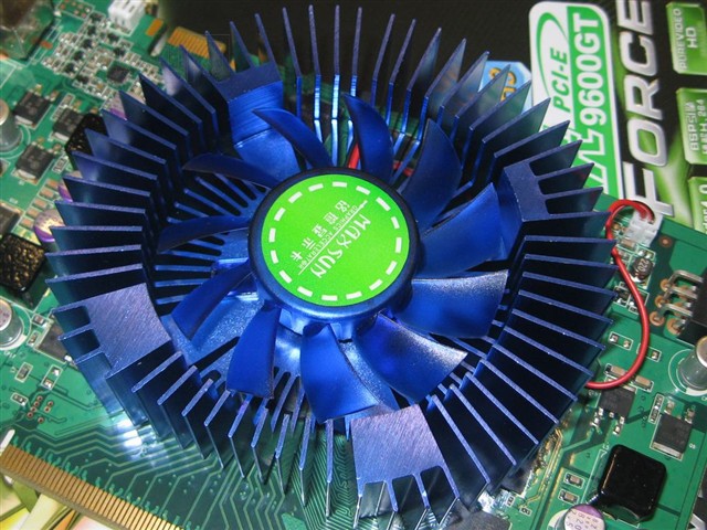 ���u����9600GT�ƽ���Կ� ����鿴��һ��