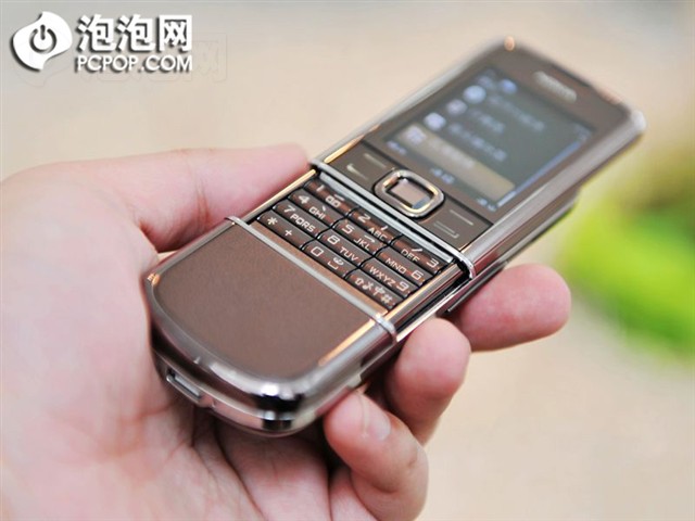 ŵ����8800 Arte�ֻ� ����鿴��һ��