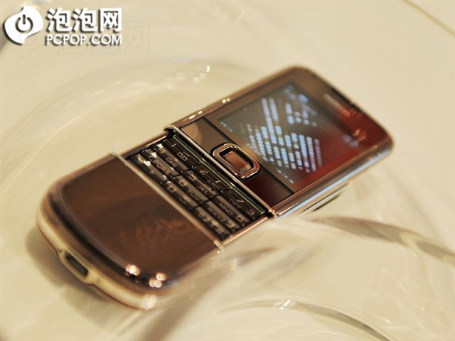 ŵ����8800 Arte�ֻ� ����鿴��һ��