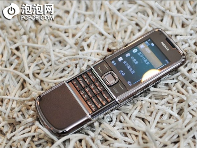 ŵ����8800 Arte�ֻ� ����鿴��һ��