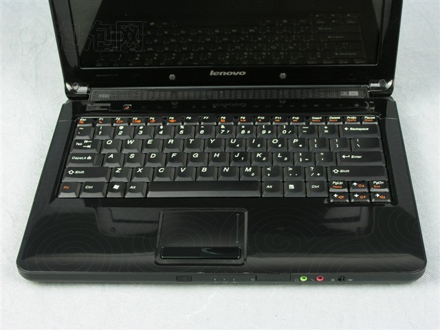 ����IdeaPad Y330(����)�ʼǱ� ����鿴��һ��