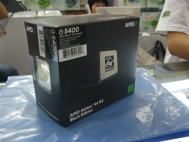 AMD����64 X2 5400+(�ں�)CPU ����鿴��һ��