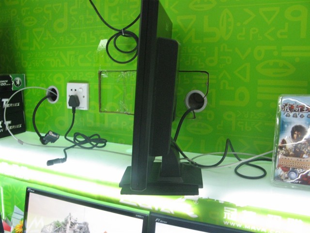 ����W95V+Һ����ʾ�� ����鿴��һ��