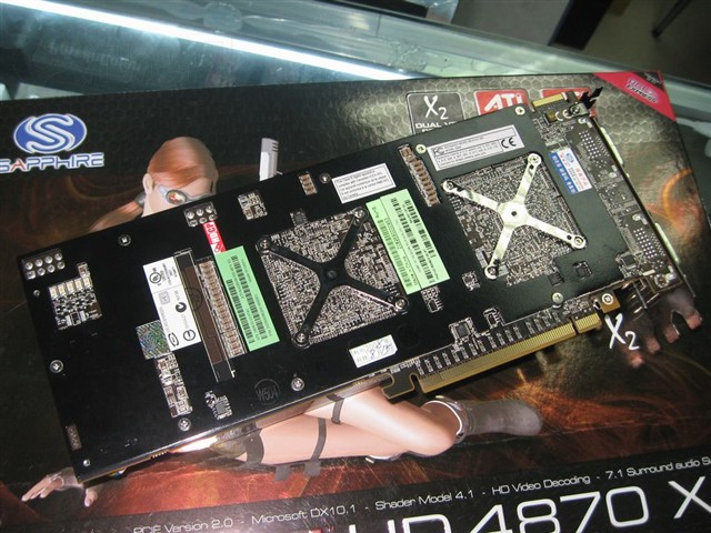 ����ʯHD4870 X2�Կ� ����鿴��һ��