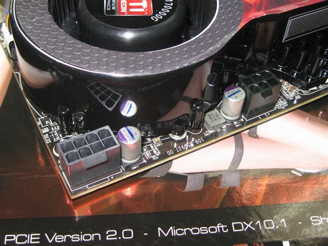 ����ʯHD4870 X2�Կ� ����鿴��һ��