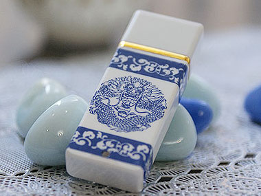 �Ƹ����մ�U�� ����(1GB)�ƶ�U�� ����鿴��һ��