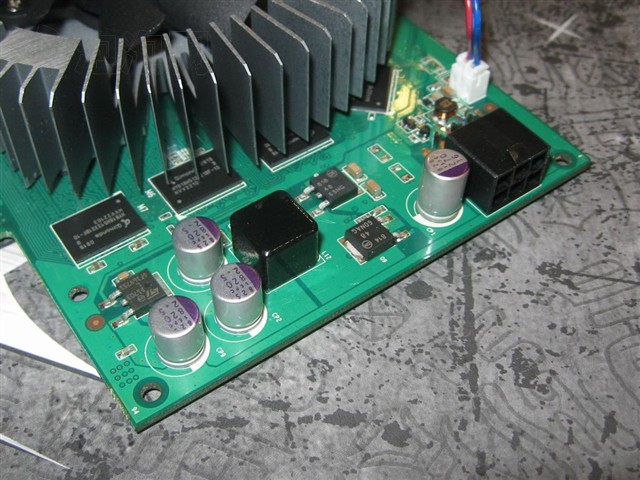 ˫���޼�9600GT��������� V2�Կ� ����鿴��һ��