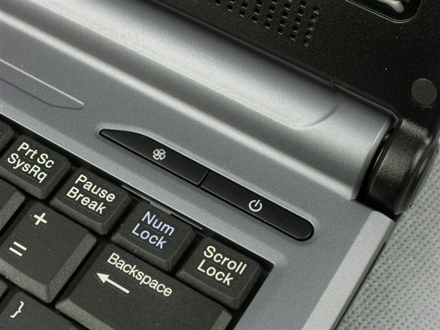 ��������W240R�ʼǱ� ����鿴��һ��