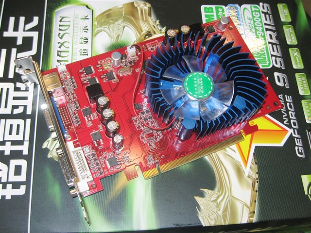 ���u����9400GT��ʯ��ǿ���Կ� ����鿴��һ��