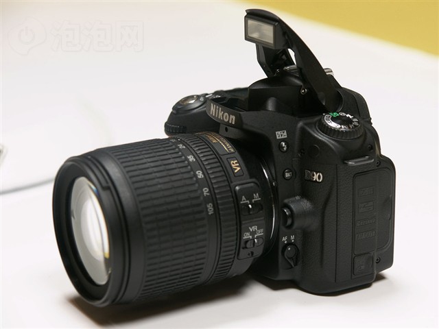 �῵18-105mm f/3.5-5.6G ED VR��ͷ ����鿴��һ��