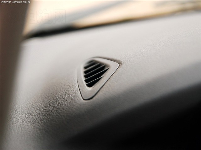 ThinkPadX200 7457AU2�ʼǱ� ����鿴��һ��