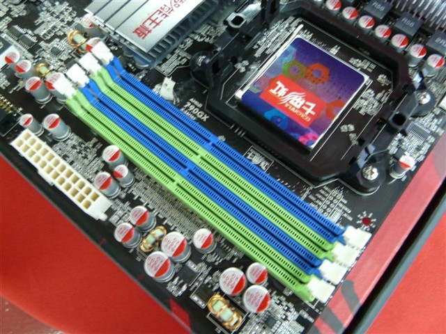 �߲ʺ�ս��C.A790GX X7 Ver1.4���� ����鿴��һ��