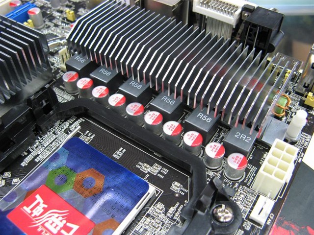 �߲ʺ�ս��C.A790GX X7 Ver1.4���� ����鿴��һ��