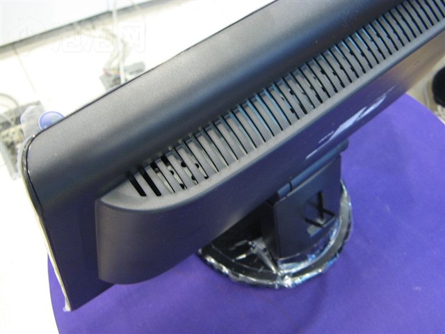����T2200HDҺ����ʾ�� ����鿴��һ��
