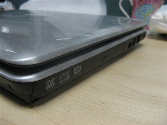 ��֥Satellite L315�ʼǱ� ����鿴��һ��