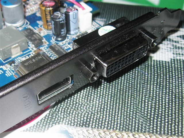 Ӱ��9500GT������Կ� ����鿴��һ��