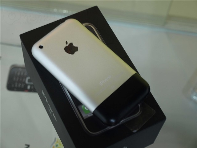 苹果iPhone 8GB手机 点击查看下一张
