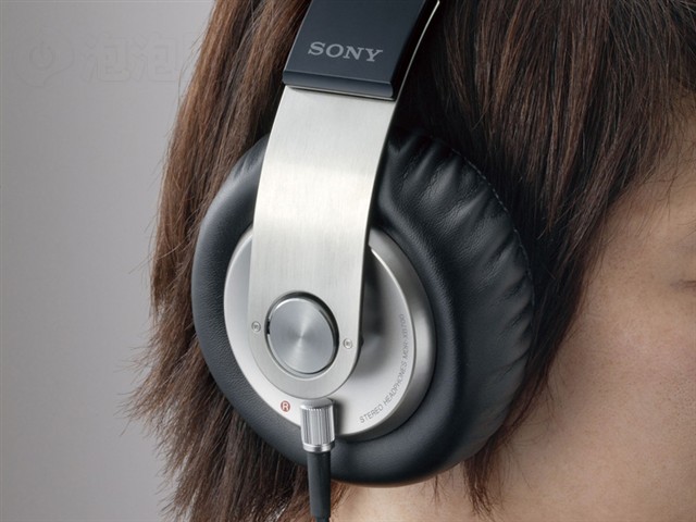 ����MDR-XB700���� ����鿴��һ��