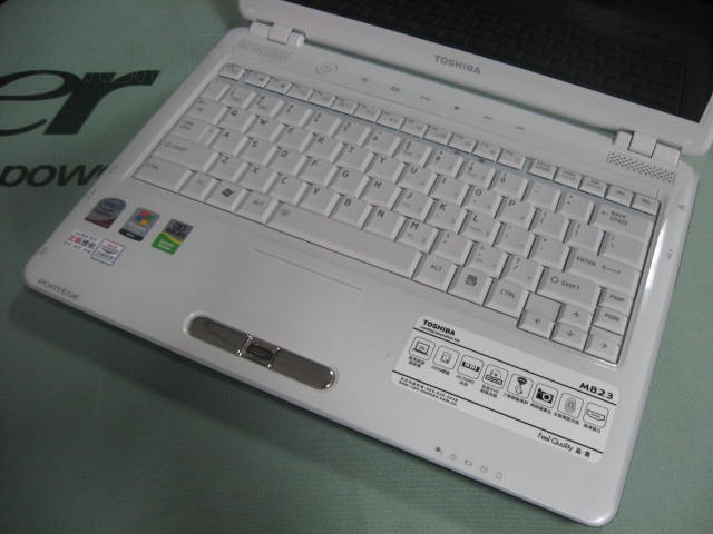 ��֥Portege M823�ʼǱ� ����鿴��һ��