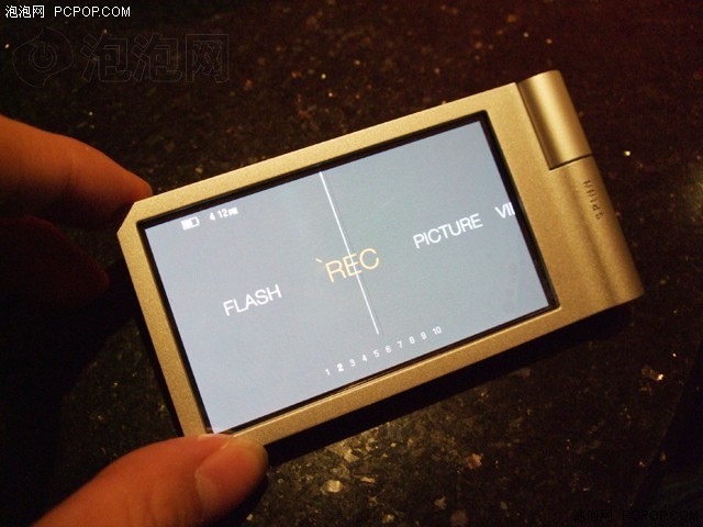 ������Spinn(4GB)MP3 ����鿴��һ��