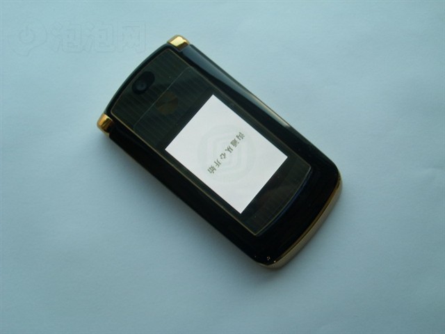 Ħ������RAZR V8�ֻ� ����鿴��һ��