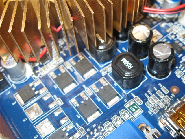 ˹�ʹ��9600GSO 512M�Կ� ����鿴��һ��