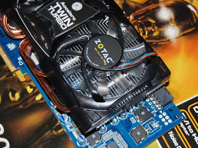 ��̩N9800GTX+512D3 �׷�������Կ� ����鿴��һ��