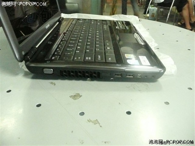 ��֥Satellite M328�ʼǱ� ����鿴��һ��