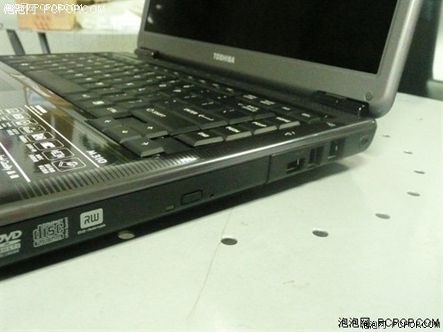 ��֥Satellite M328�ʼǱ� ����鿴��һ��