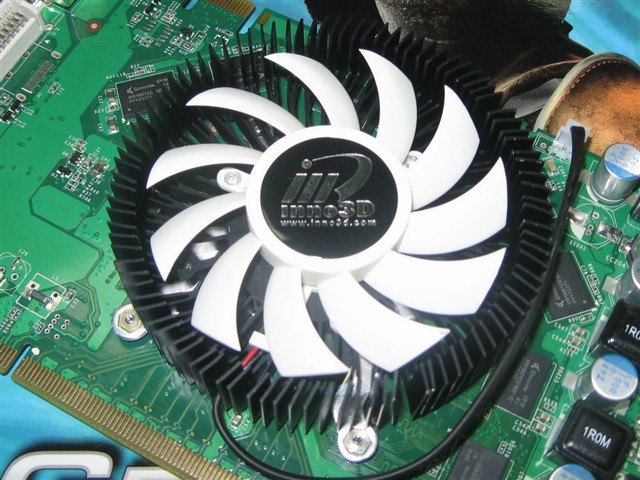 Inno3D9600GT��Ϸս���Կ� ����鿴��һ��