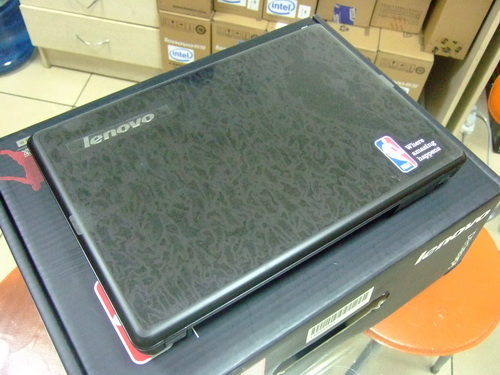 ����IdeaPad Y450A-TSI(NBA��ɫ��)�ʼǱ� ����鿴��һ��