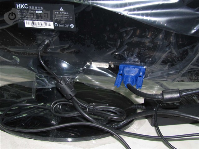 hkc显示器32_hkc显示器32如何安装_hkc显示器