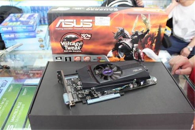 ��˶EAH5830 DirectCU/2DIS/1GD5ͼƬ2