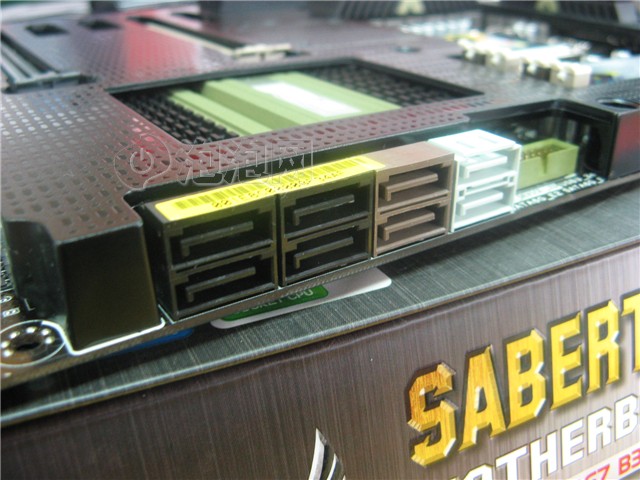 ��˶TUF SABERTOOTH P67ͼƬ35