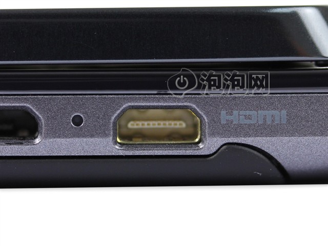 摩托罗拉里程碑3(XT883)HDMI接口图片下载 图