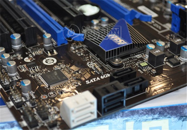 msi΢��Z68A-G43(B3)ͼƬ4