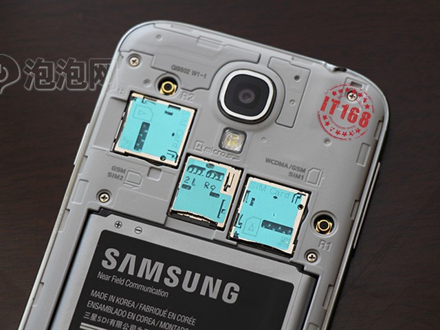 三星galaxy+s4+i9502+32g版3g手机(皓月白)w