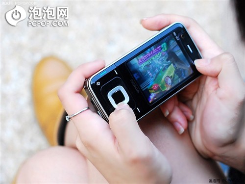 ŵ����N81 8GB