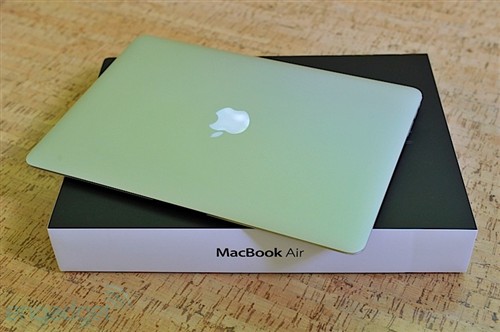 ¿MacBook Air䱸IntelȫSNB