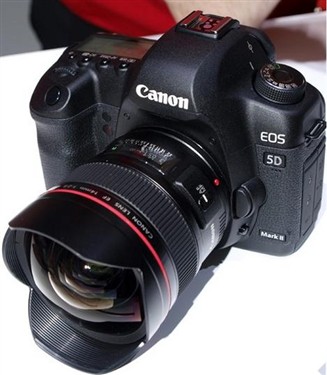 摄苑网佳能5d ii(24-105)套机18299元
