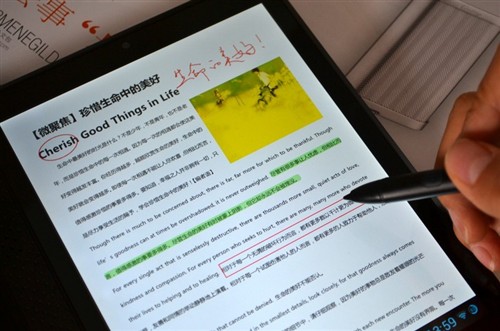 全黑外观,沉稳商务,z book记事本加上一支电容笔,原笔迹书写更方便