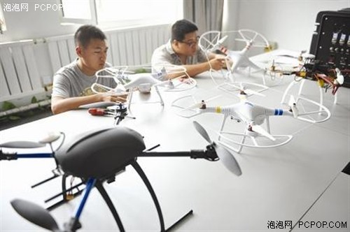 无人机研发：未来科技的新引擎