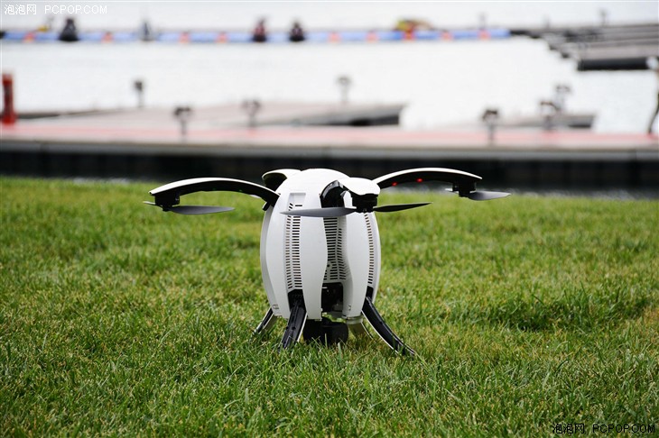 臻迪poweregg 蛋形无人机体感操控体验