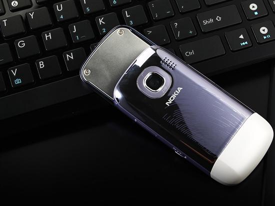 男女皆适合 时尚滑盖双卡双待手机诺基亚c2-0